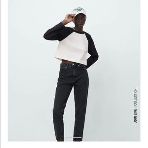 GOOD CONDITION- Black ZARA Mom Jean
